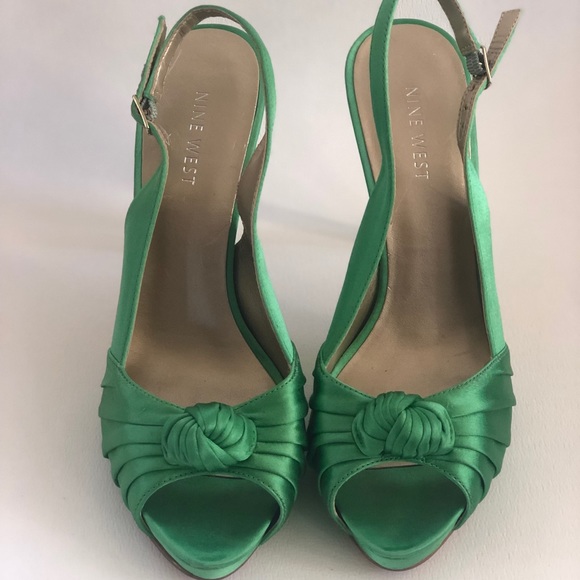 Nine West satin green heels 7 m - Picture 2 of 8